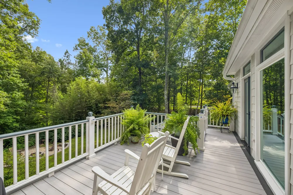 1006 Champion Hills Dr Kingston Springs, TN 37082