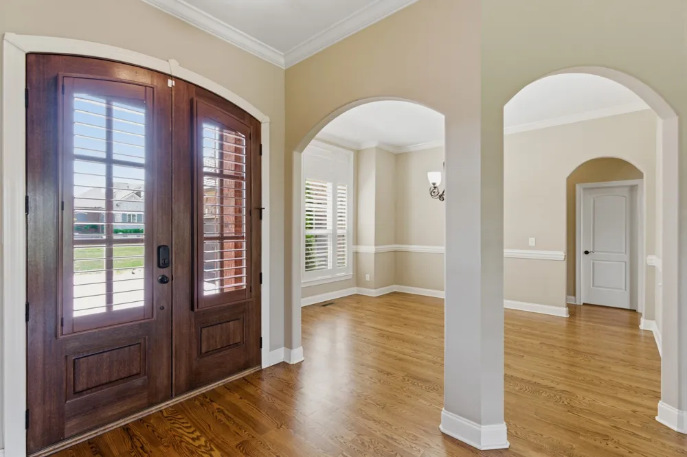 2146 Gorden Xing Gallatin, TN 37066