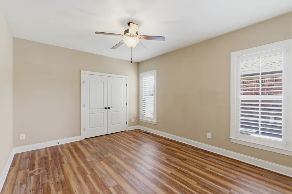 2146 Gorden Xing Gallatin, TN 37066