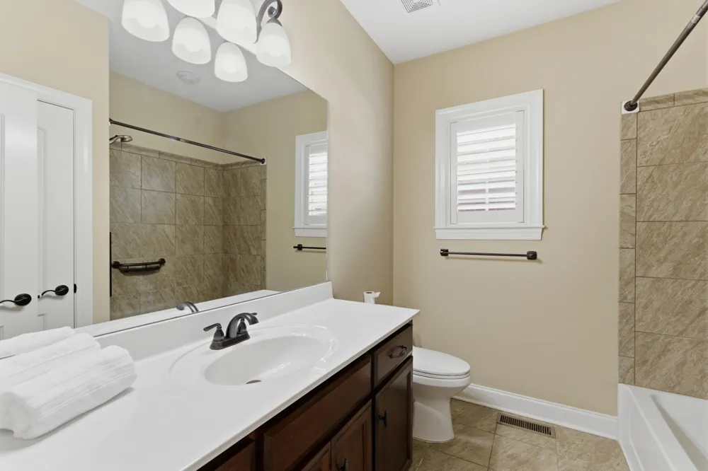 2146 Gorden Xing Gallatin, TN 37066