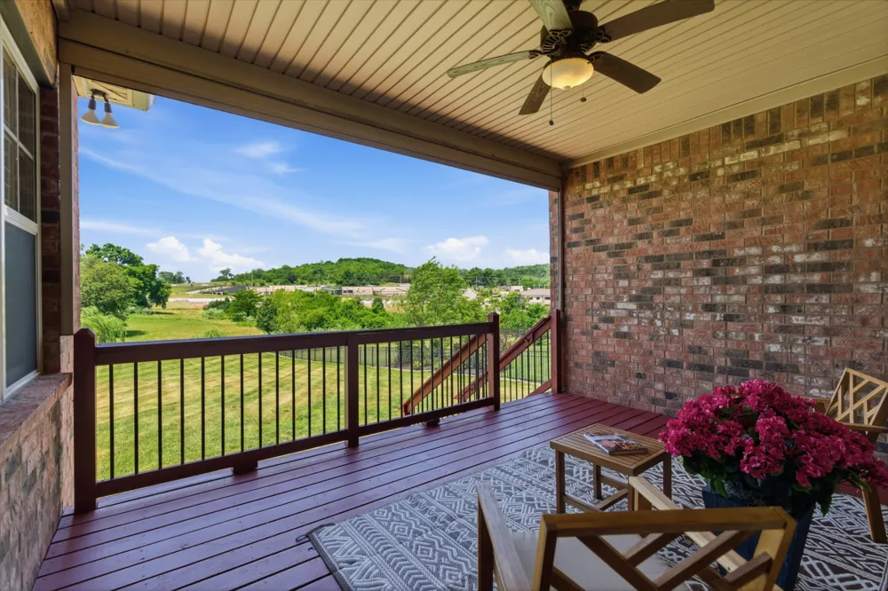 2146 Gorden Xing Gallatin, TN 37066