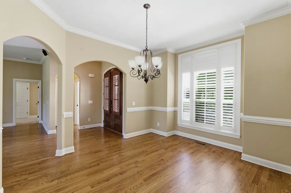 2146 Gorden Xing Gallatin, TN 37066