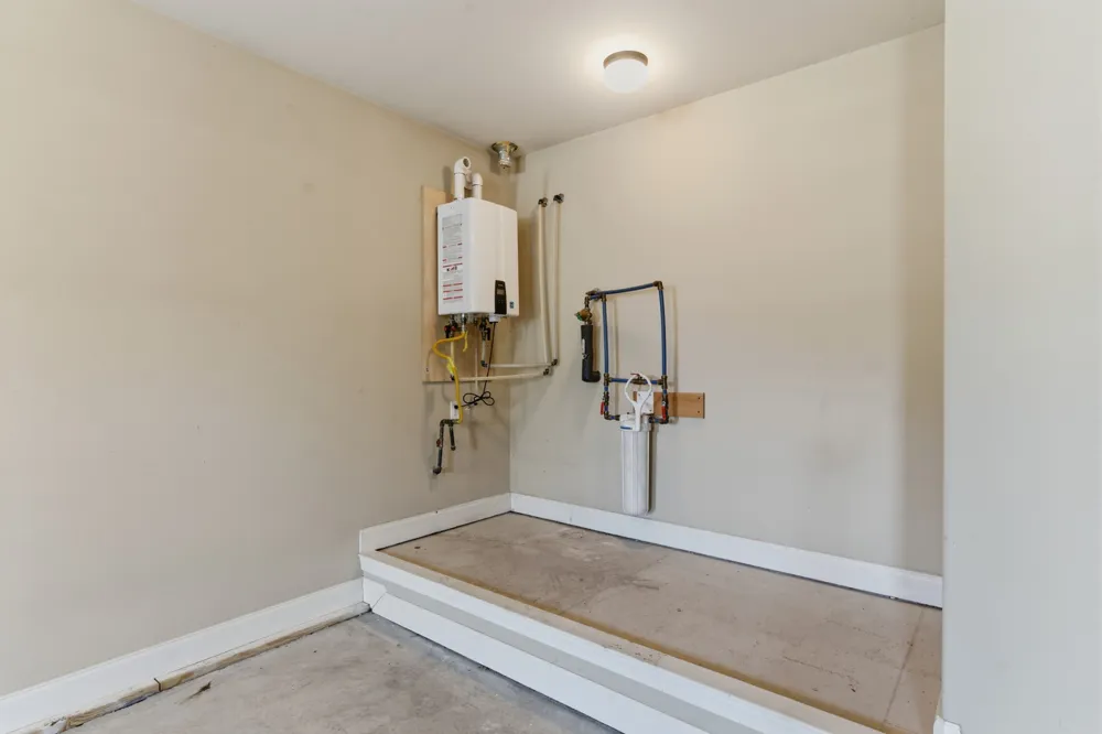 2146 Gorden Xing Gallatin, TN 37066
