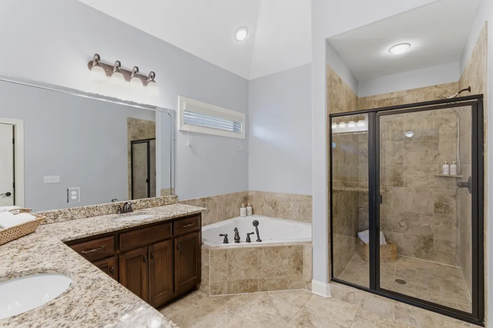 2146 Gorden Xing Gallatin, TN 37066