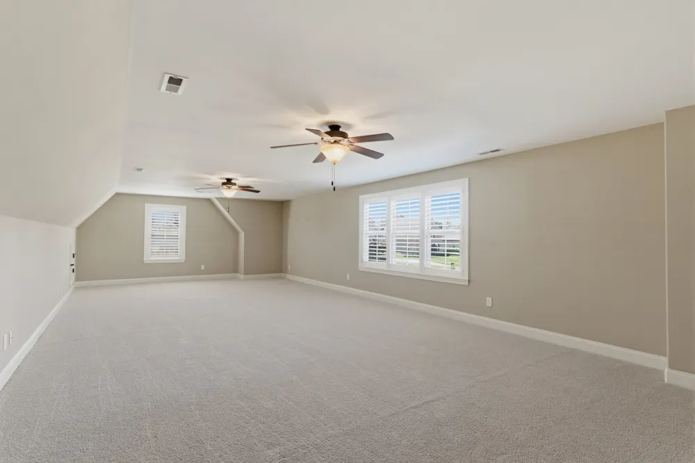 2146 Gorden Xing Gallatin, TN 37066