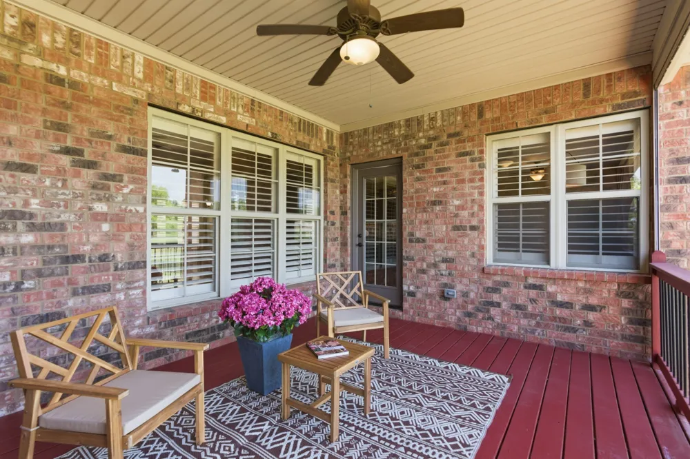 2146 Gorden Xing Gallatin, TN 37066