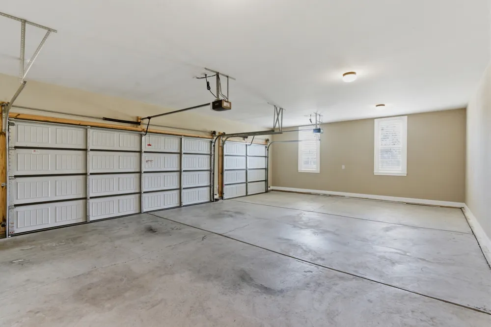 2146 Gorden Xing Gallatin, TN 37066