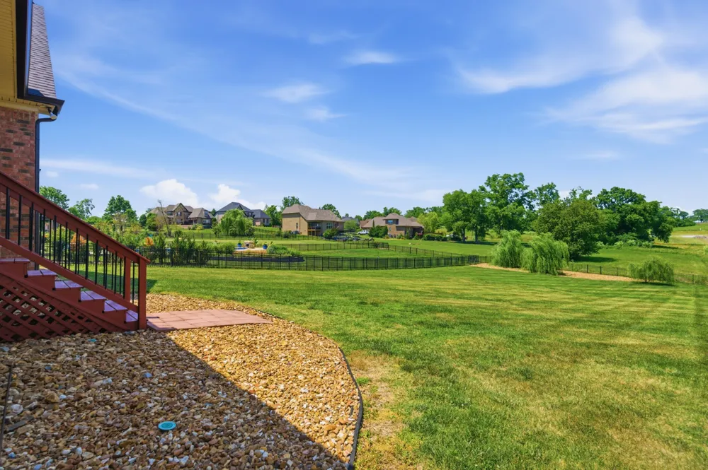2146 Gorden Xing Gallatin, TN 37066