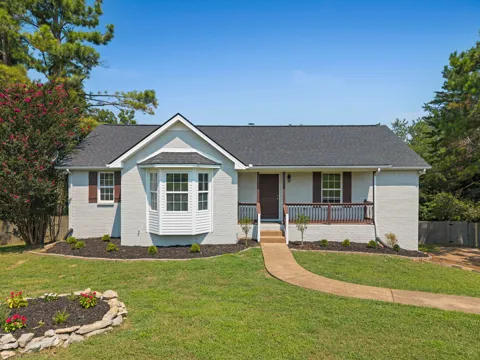 7817 Shauna Cir