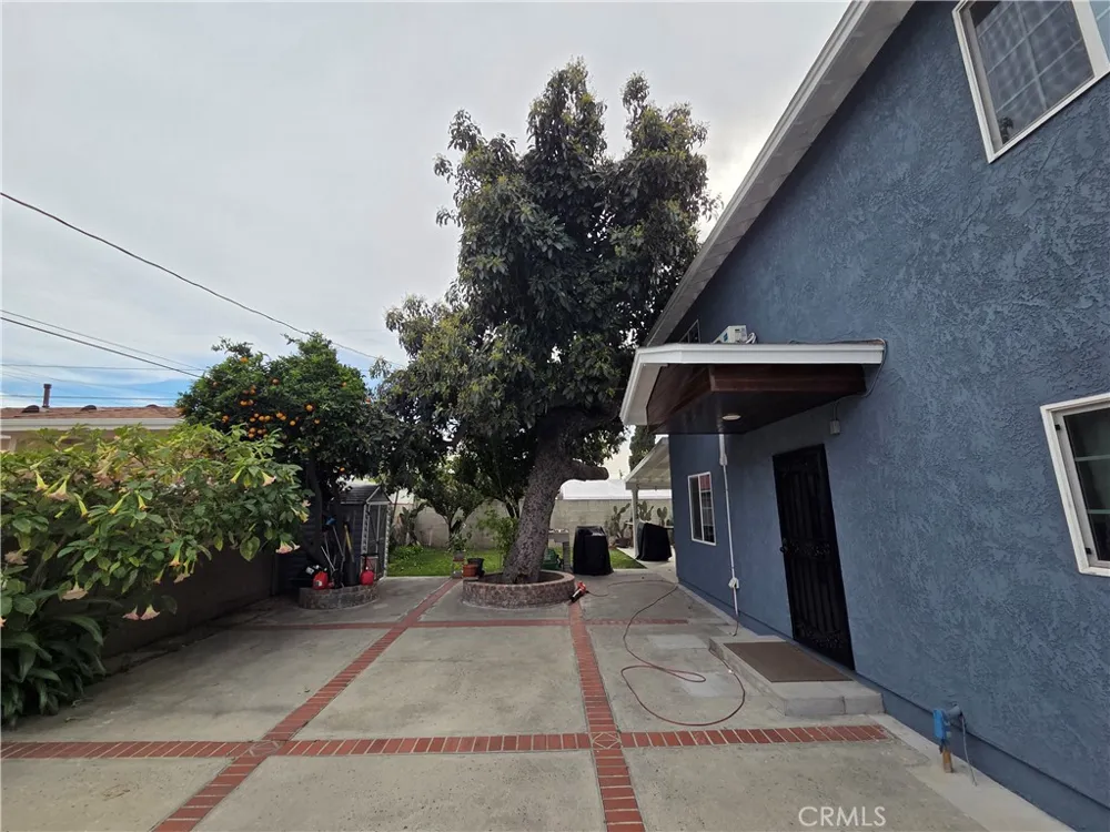 3616 Burton Lynwood, CA 90262