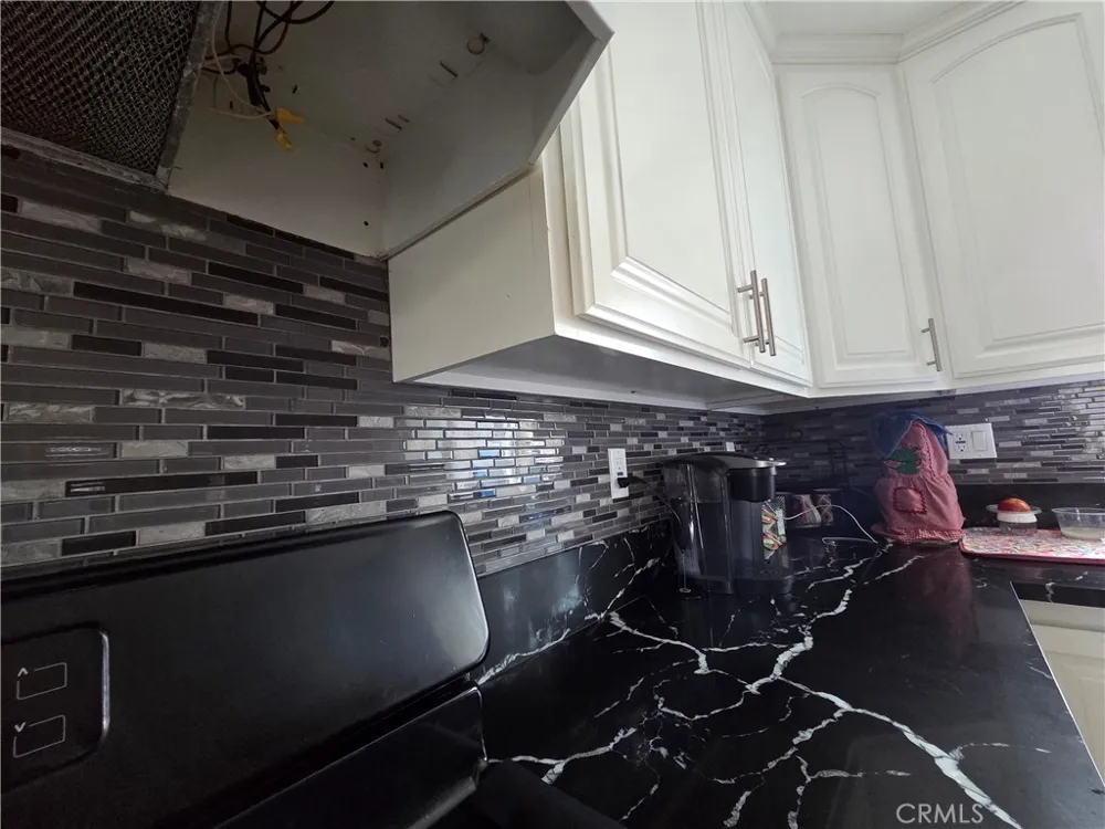 3616 Burton Lynwood, CA 90262