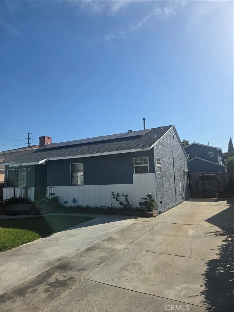 3616 Burton Lynwood, CA 90262
