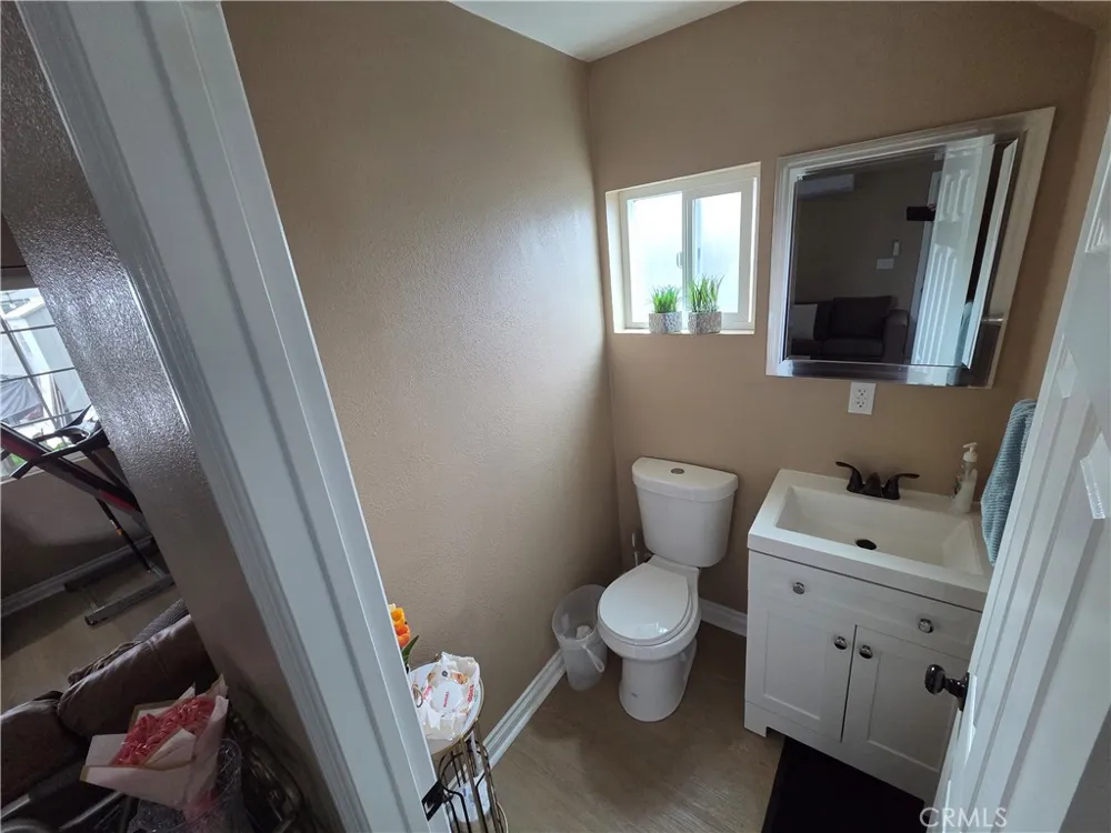 3616 Burton Lynwood, CA 90262
