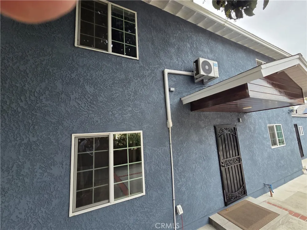 3616 Burton Lynwood, CA 90262