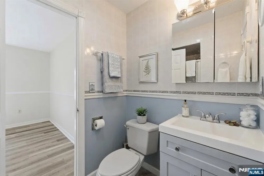 81 Hudson Avenue Ridgefield Park, NJ 07660