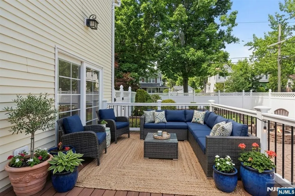 81 Hudson Avenue Ridgefield Park, NJ 07660