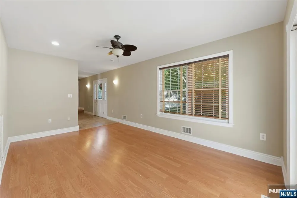 81 Hudson Avenue Ridgefield Park, NJ 07660