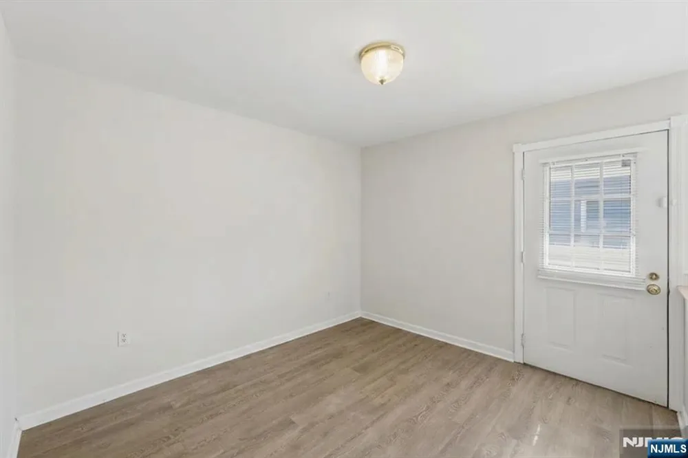 81 Hudson Avenue Ridgefield Park, NJ 07660