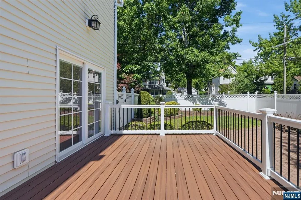 81 Hudson Avenue Ridgefield Park, NJ 07660