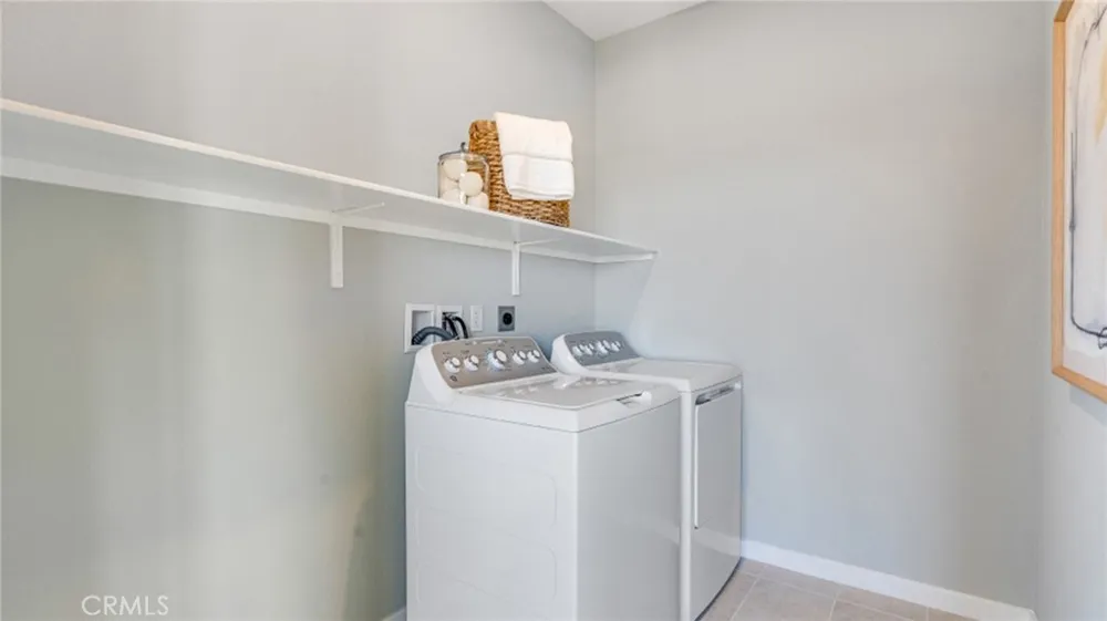 2851 E Amberley Privado Ontario, CA 91762