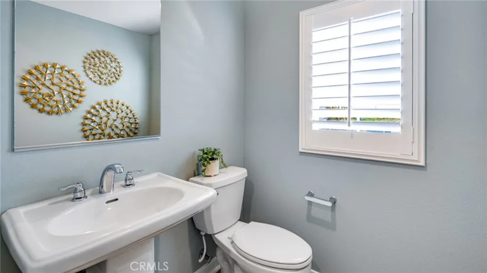 2851 E Amberley Privado Ontario, CA 91762