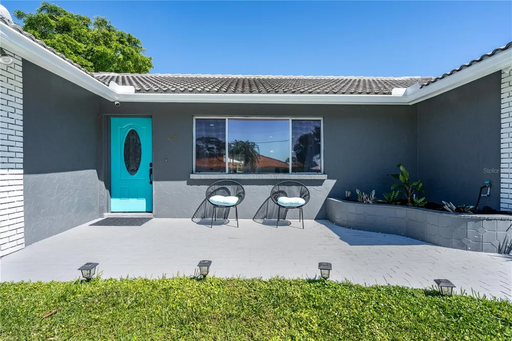 420 SIGNORELLI DRIVE Nokomis, FL 34275