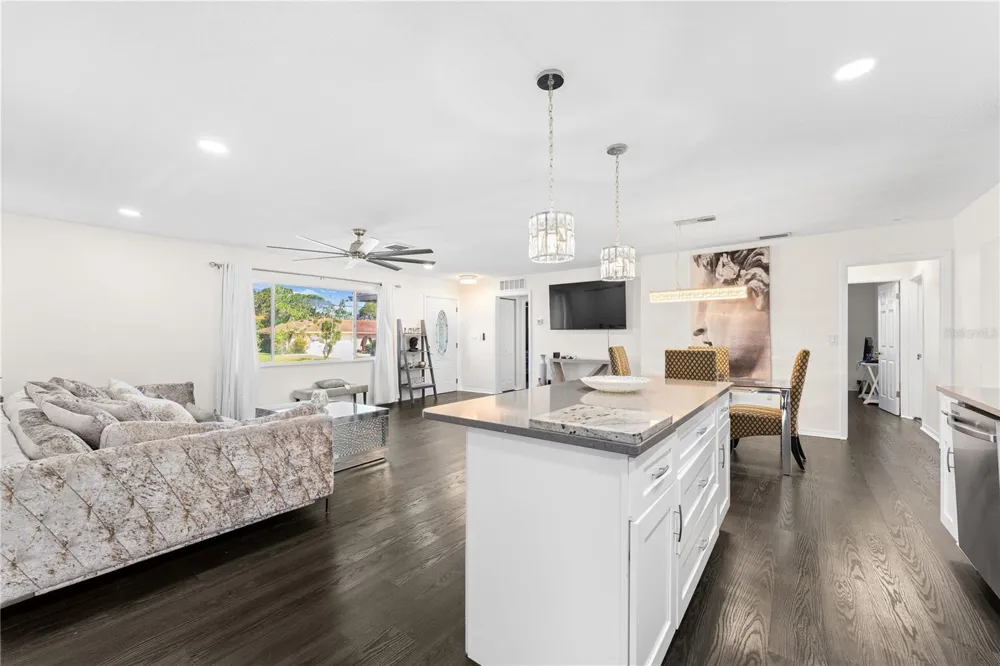 420 SIGNORELLI DRIVE Nokomis, FL 34275