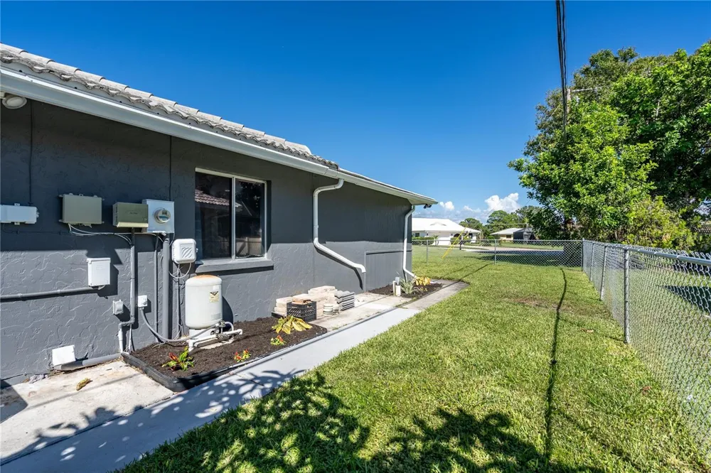 420 SIGNORELLI DRIVE Nokomis, FL 34275