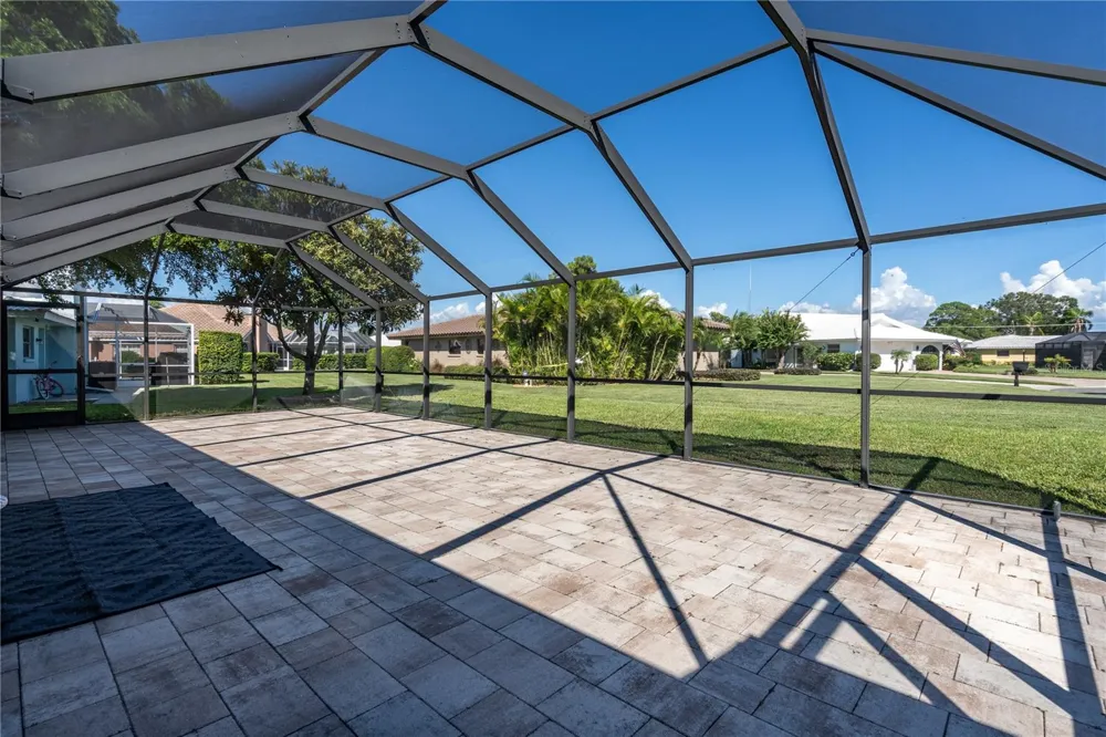 420 SIGNORELLI DRIVE Nokomis, FL 34275