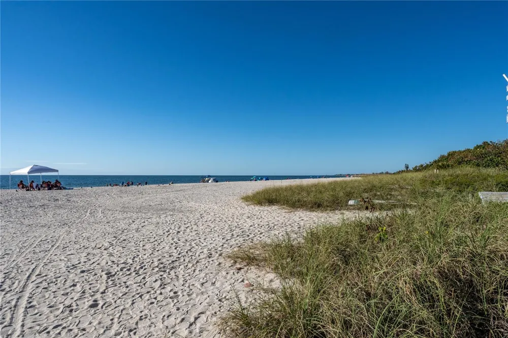 420 SIGNORELLI DRIVE Nokomis, FL 34275