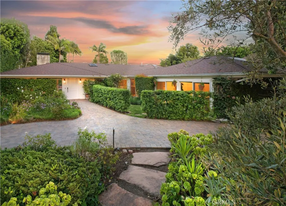 27424 Rainbow Ridge Palos Verdes Peninsula, CA 90274