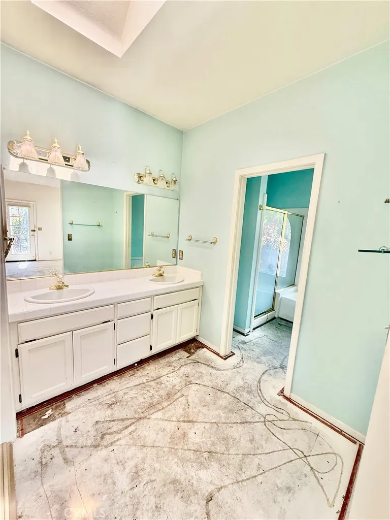 359 Saint Augustine Drive Chico, CA 95928