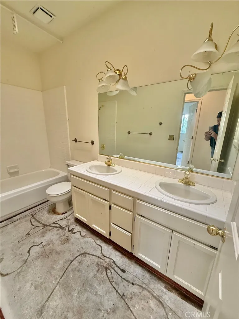 359 Saint Augustine Drive Chico, CA 95928