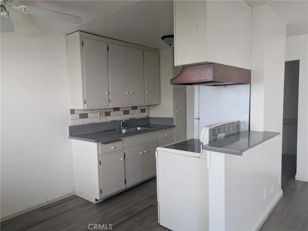 20415 Anza Avenue Torrance, CA 90503