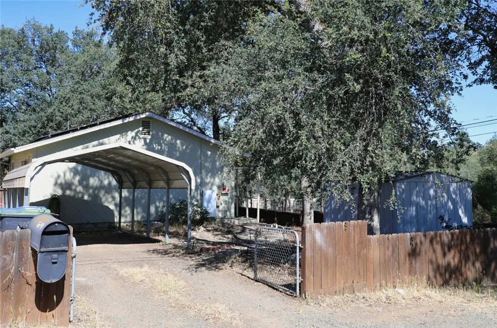 4013 Spruce Clearlake, CA 95422