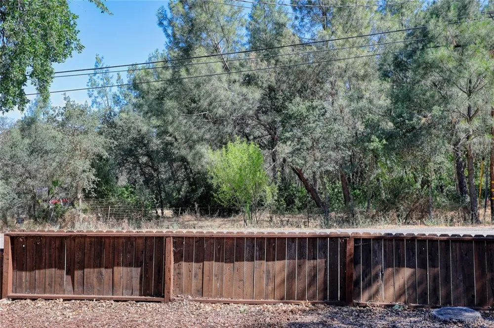 4013 Spruce Clearlake, CA 95422