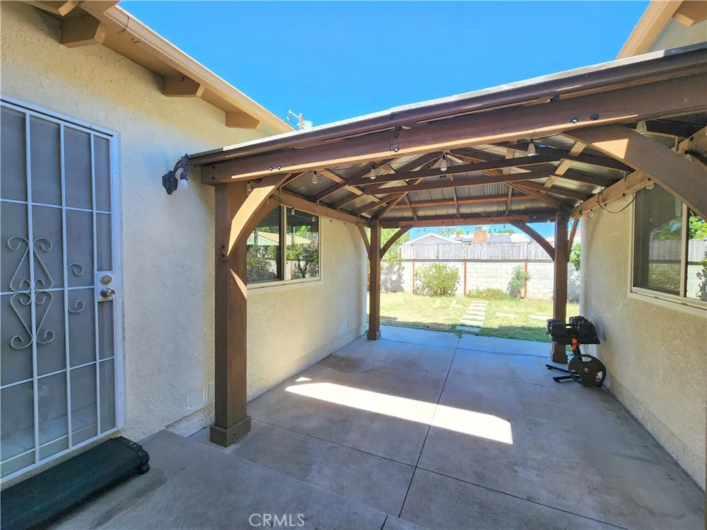 9956 Gaviota Avenue Granada Hills, CA 91343