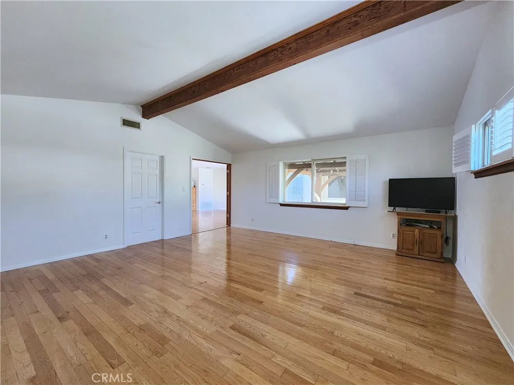 9956 Gaviota Avenue Granada Hills, CA 91343