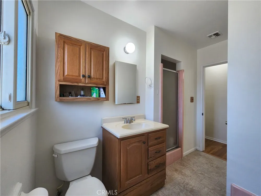 9956 Gaviota Avenue Granada Hills, CA 91343