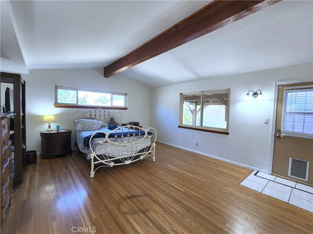 9956 Gaviota Avenue Granada Hills, CA 91343