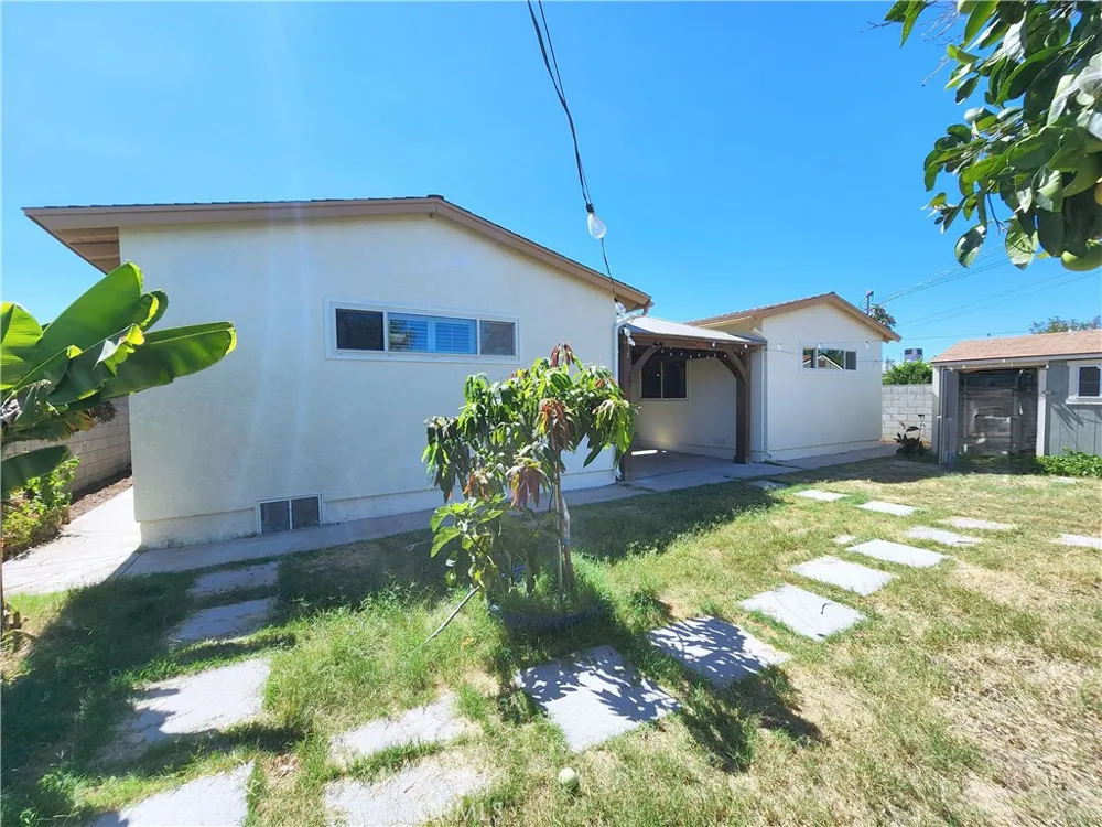 9956 Gaviota Avenue Granada Hills, CA 91343
