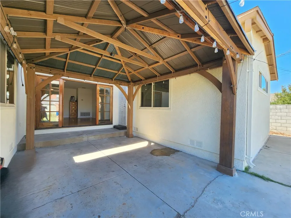 9956 Gaviota Avenue Granada Hills, CA 91343