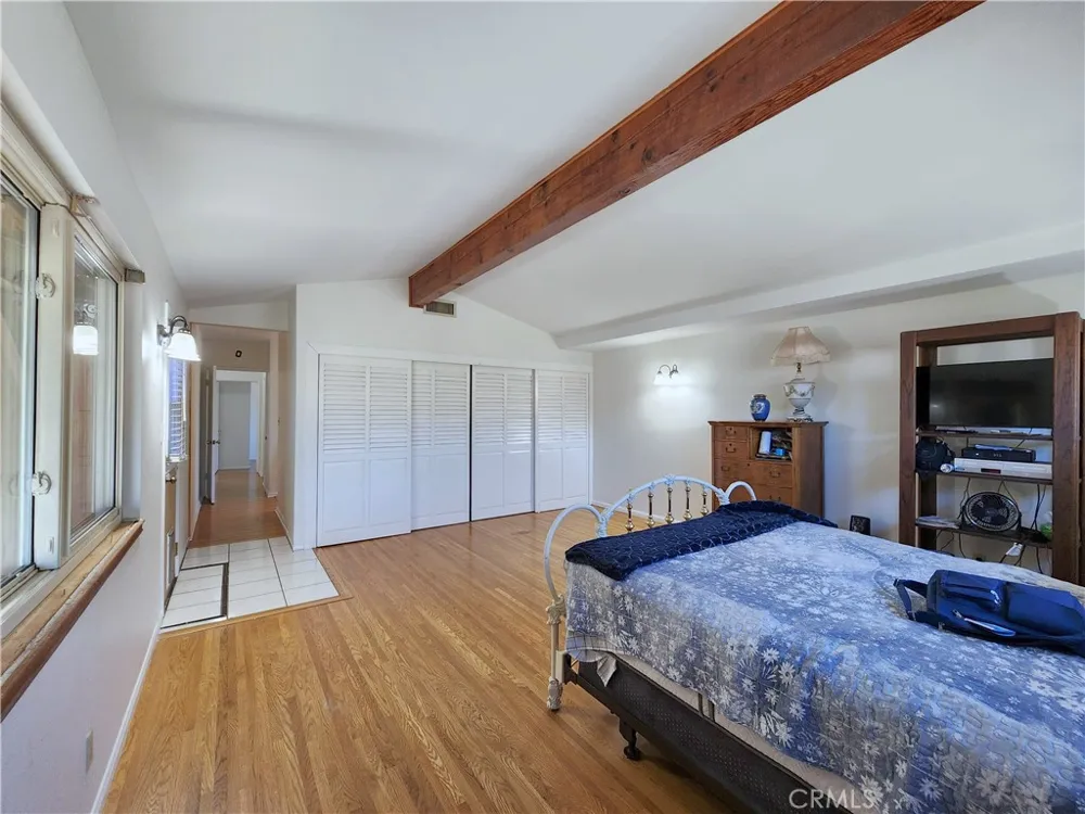 9956 Gaviota Avenue Granada Hills, CA 91343