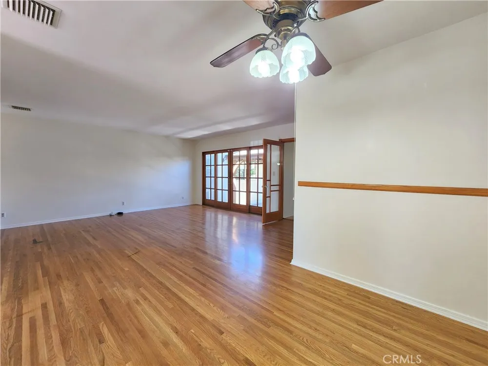 9956 Gaviota Avenue Granada Hills, CA 91343