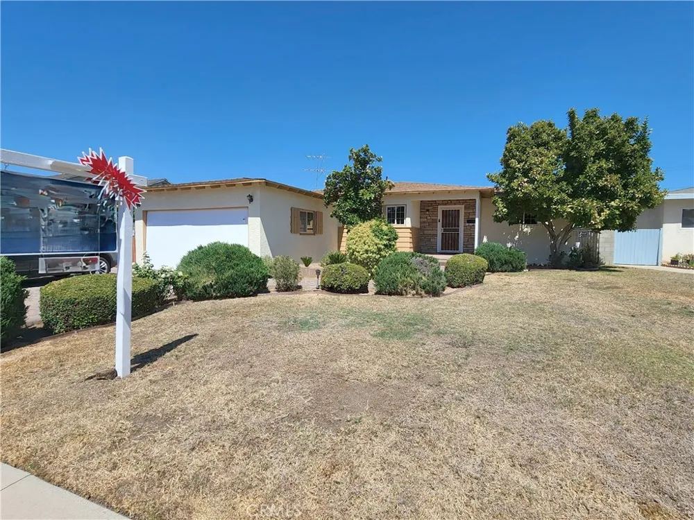 9956 Gaviota Avenue Granada Hills, CA 91343