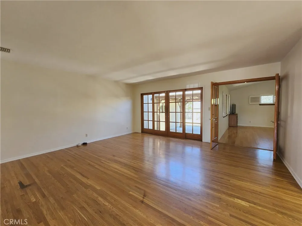9956 Gaviota Avenue Granada Hills, CA 91343