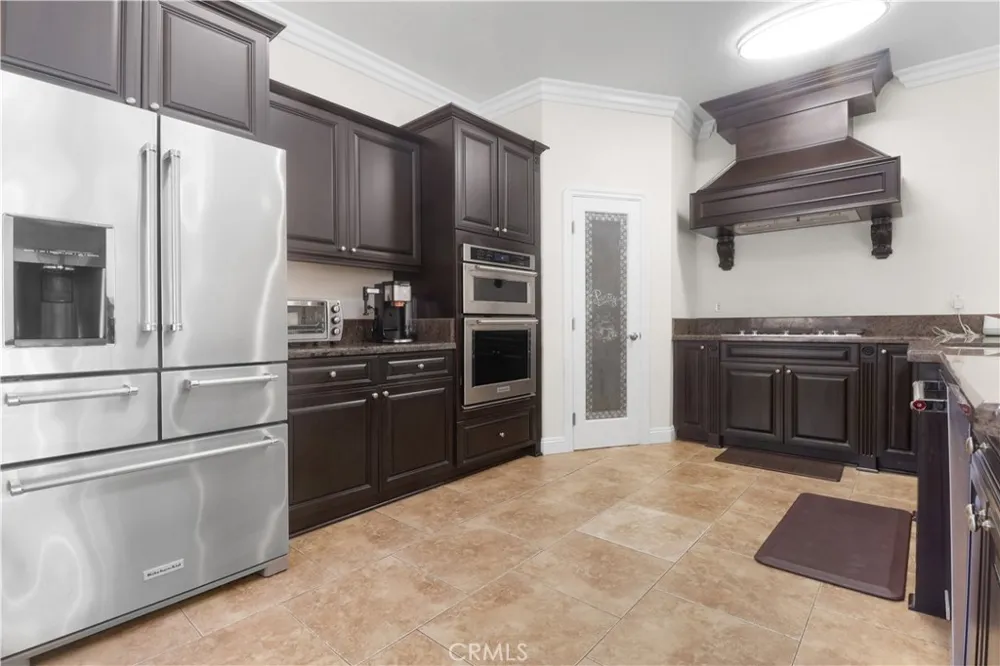 5072 La Palma La Palma, CA 90623