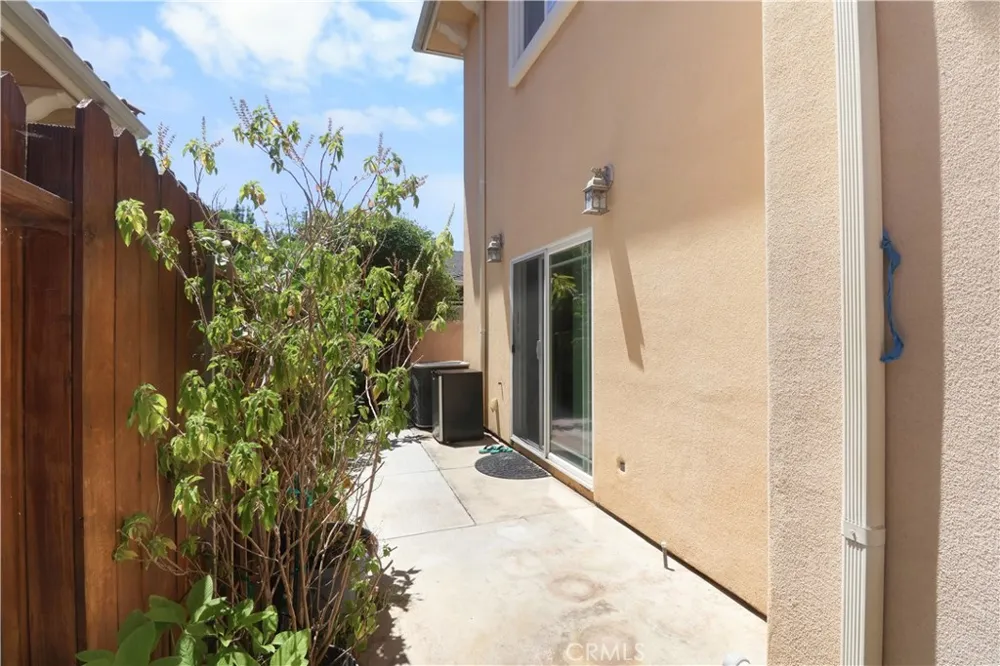 5072 La Palma La Palma, CA 90623