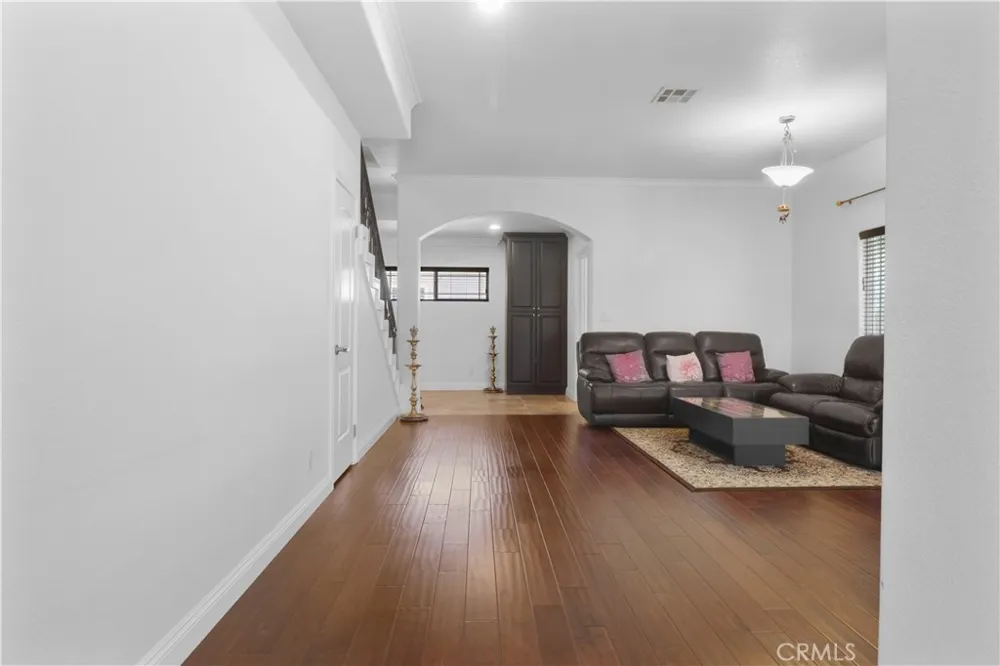 5072 La Palma La Palma, CA 90623
