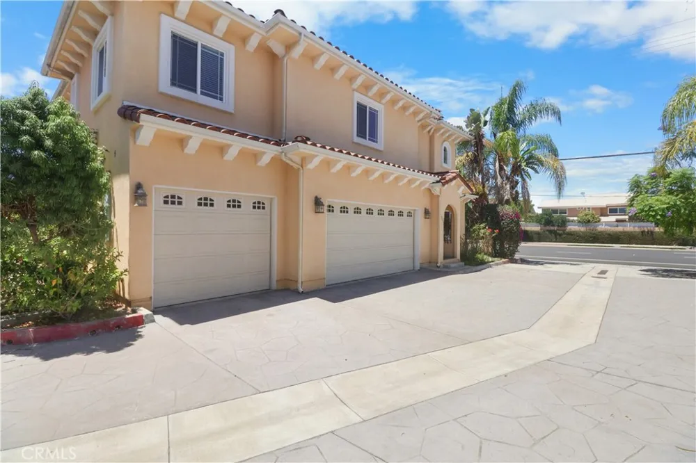 5072 La Palma La Palma, CA 90623